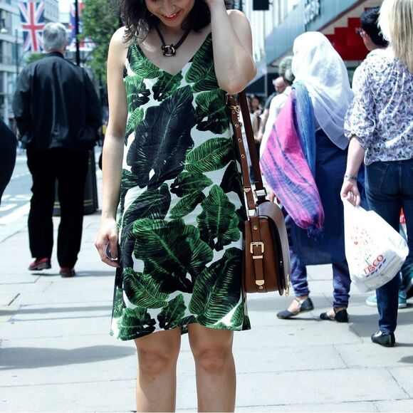 TOPSHOP Dress Palm Print Slip Dress Tropical Size 2P • BLOGGER FAVORITE • - Picture 8 of 14